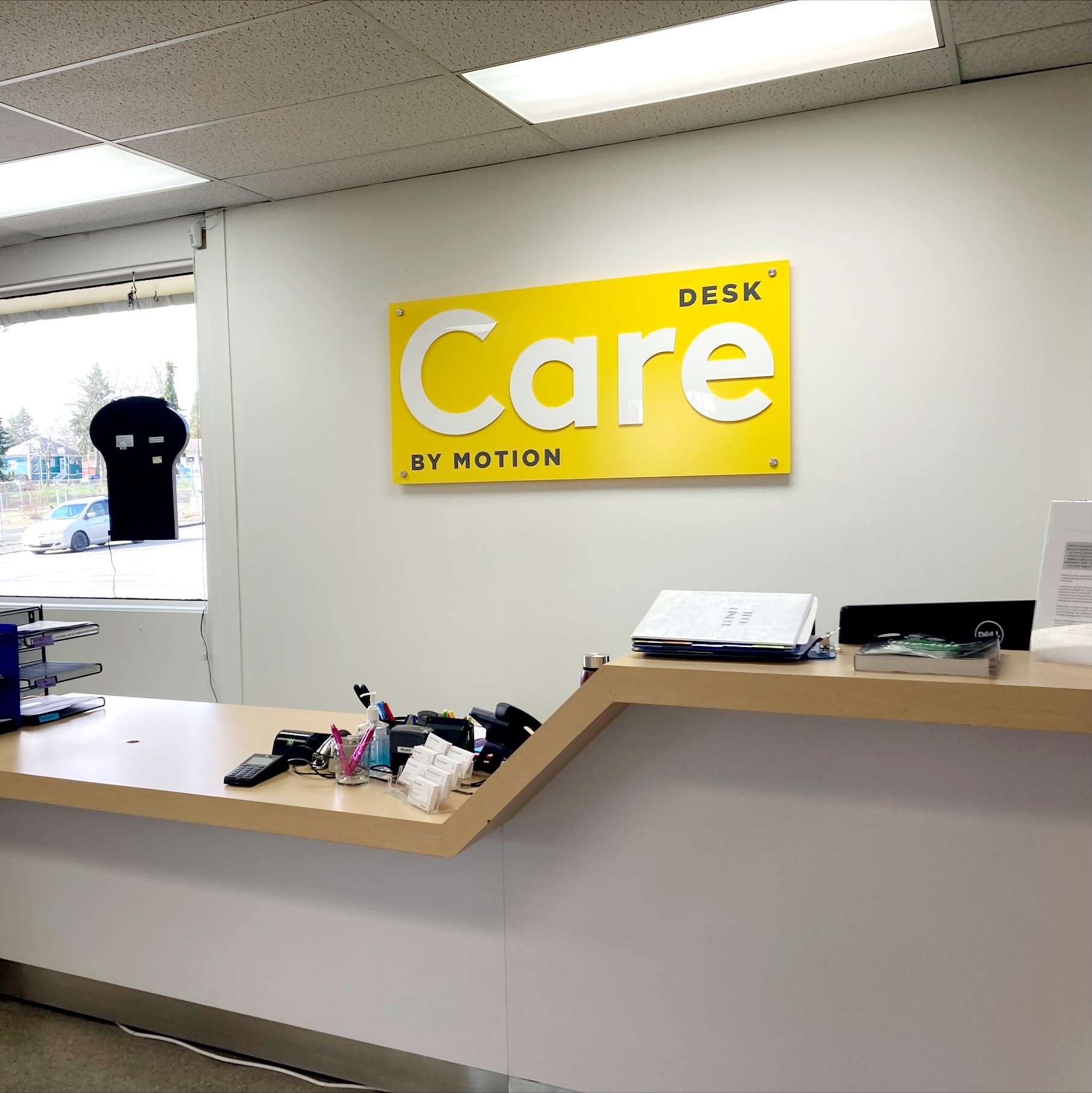 Motion Courtenay care desk